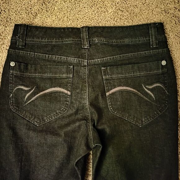 Gloria Vanderbilt Jeans  - Picture 3 of 4